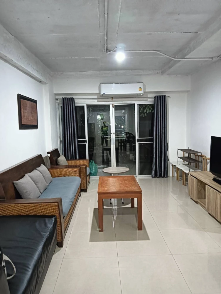 For rent: Waterford Sukhumvit 50, room ready to move in. Fully furnished Good electrical appliances, don't miss out.