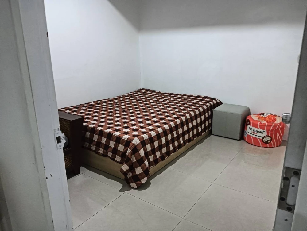 For rent: Waterford Sukhumvit 50, room ready to move in. Fully furnished Good electrical appliances, don't miss out.