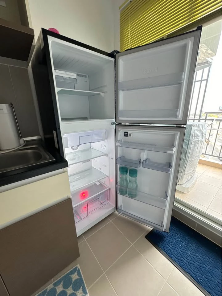For rent Supalai Vista, Pak Kret Intersection, 2 bedrooms, decorated in a very stylish style, view of the swimming pool and train, very worth booking.