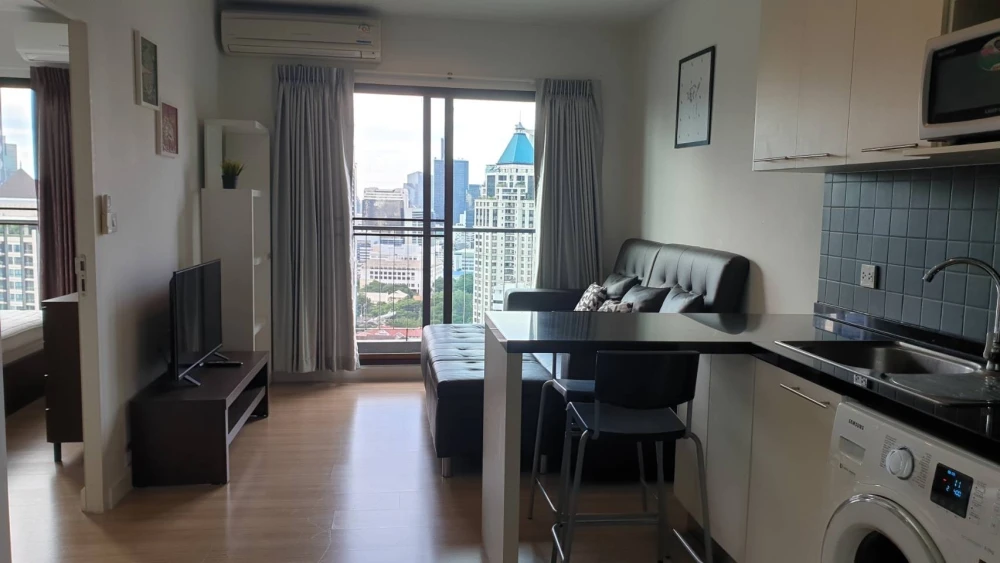 For rent, The Seed Mingle Sathorn-Suanplu, 30th floor, open and airy view. Complete set of furniture, hurry and reserve now.