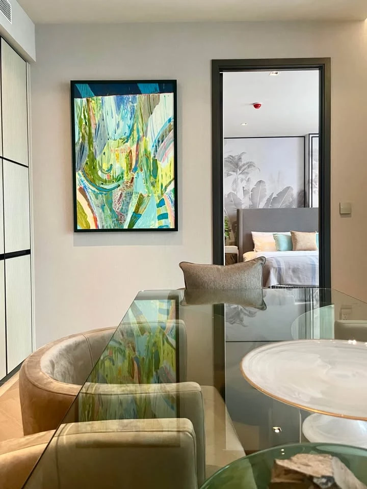 For rent: The Reserve 61 Hideaway, room ready to move in. Wide with usable space Good furniture, reserve now.