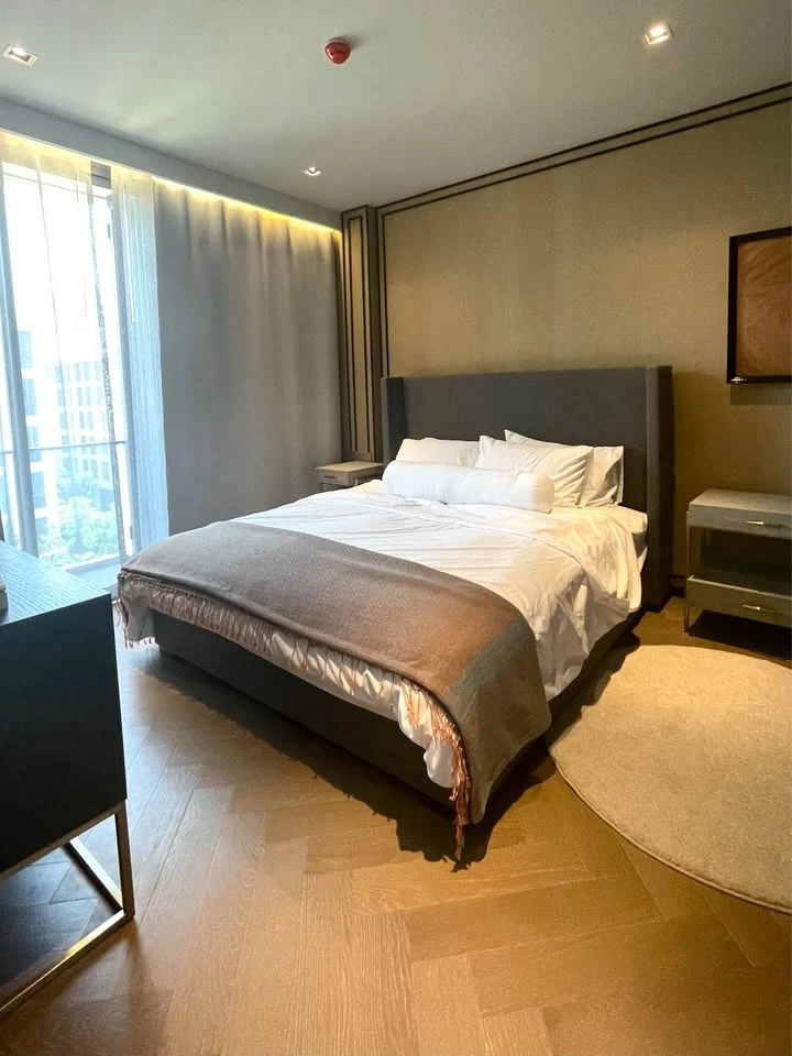 For rent: The Reserve 61 Hideaway, room ready to move in. Wide with usable space Good furniture, reserve now.