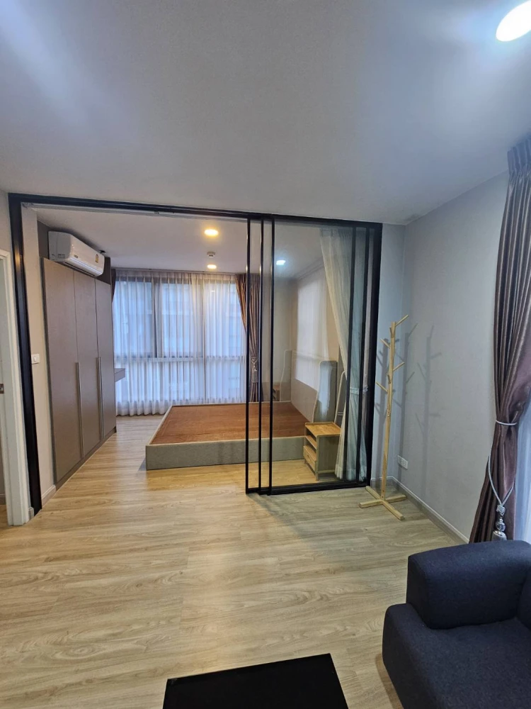 For rent: The Belgravia @ Ratchada-Ladprao 15, 6th floor, not very high, corner room, private, don't miss it.