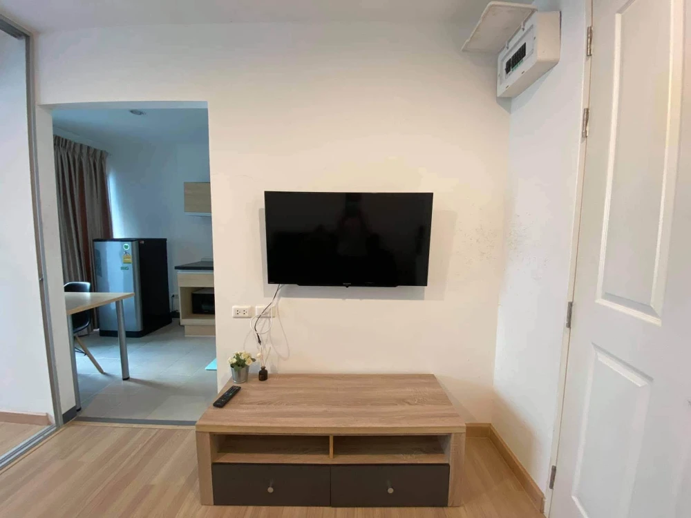 For rent: The Niche ID Serithai, decorated room, ready to move in. Divided into proportions, separate kitchen, good price, can't reserve anymore.