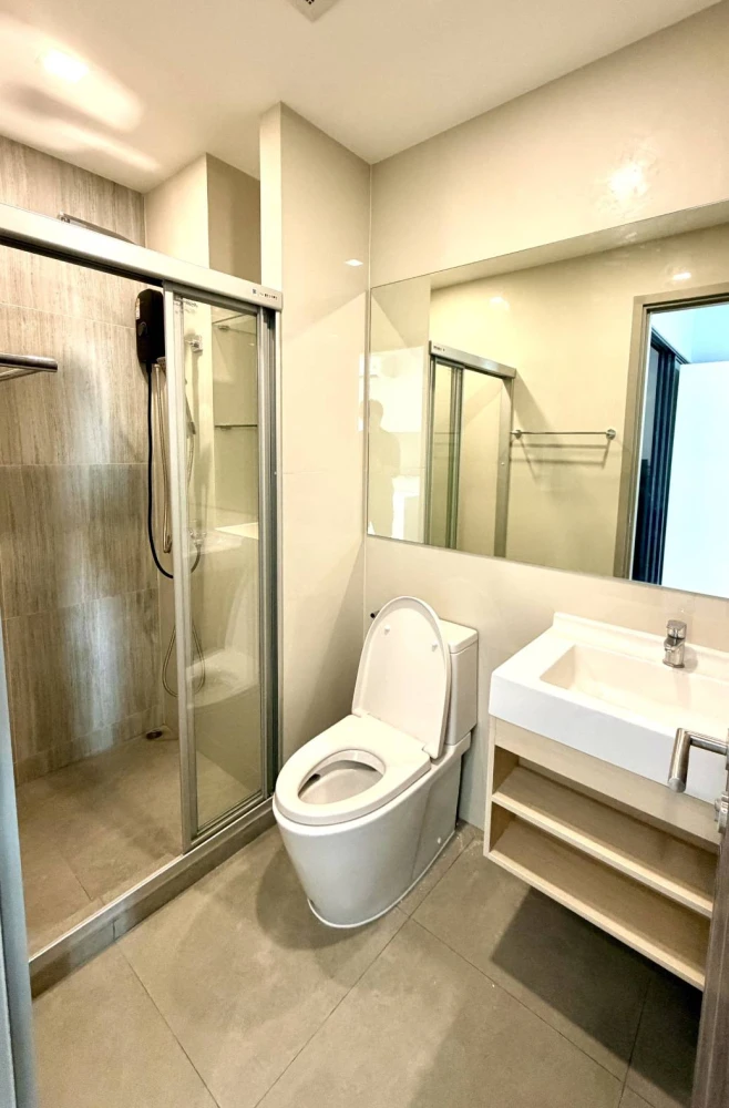 For rent The Rich Rama 9 - Srinakarin (front building), fully furnished, ready to move in