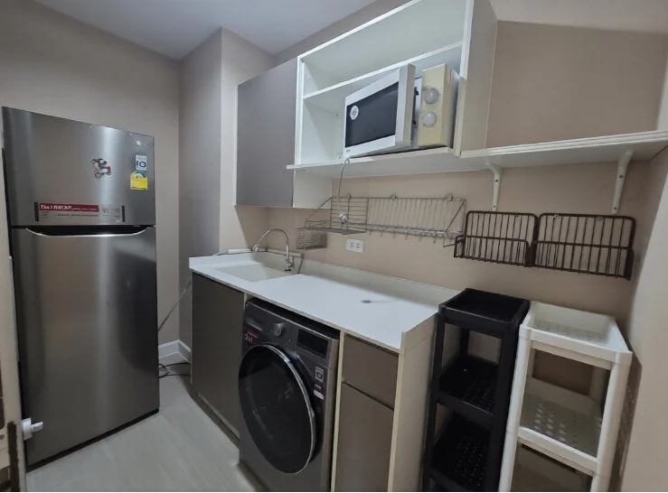 For Rent: Metro Lux Kaset - Spacious and comfortable unit with ample living space. Convenient and complete amenities all in one place. Book now, don't