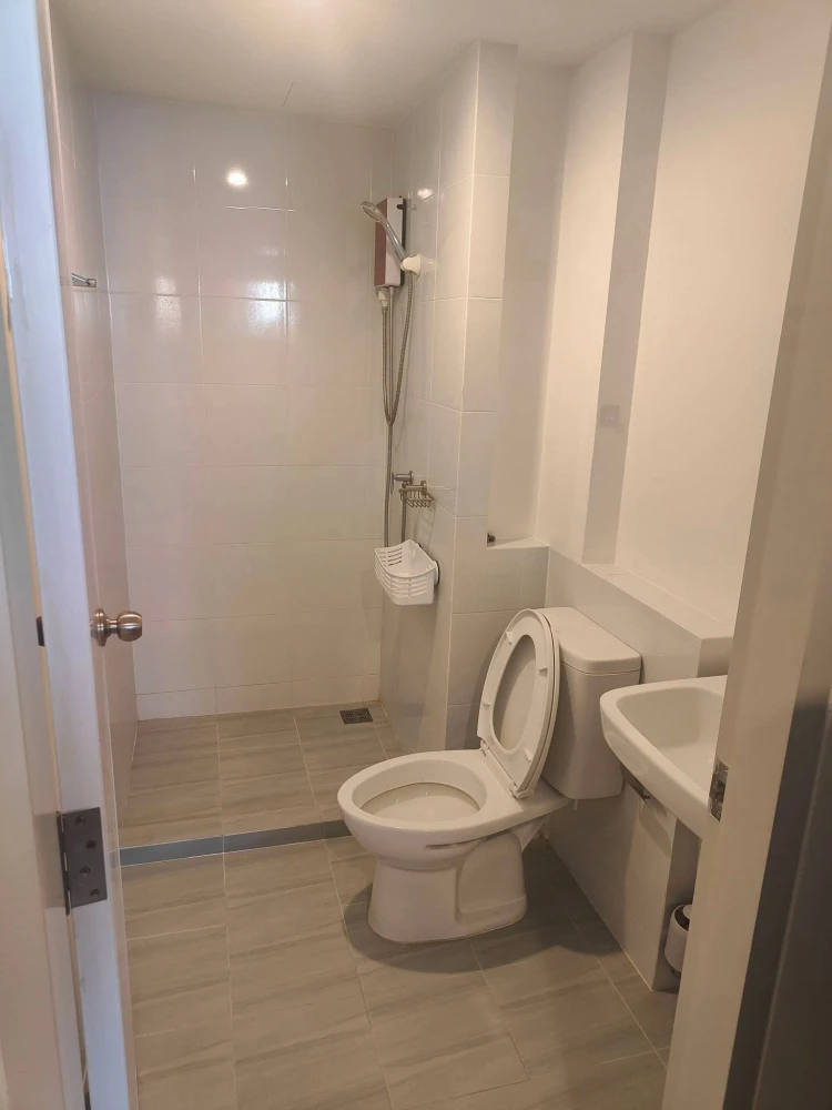 For rent: Sena Kit Theparak - Bang Bo Phase 1, ready to move in, fully furnished, appliances included, just bring your suitcase and move in.