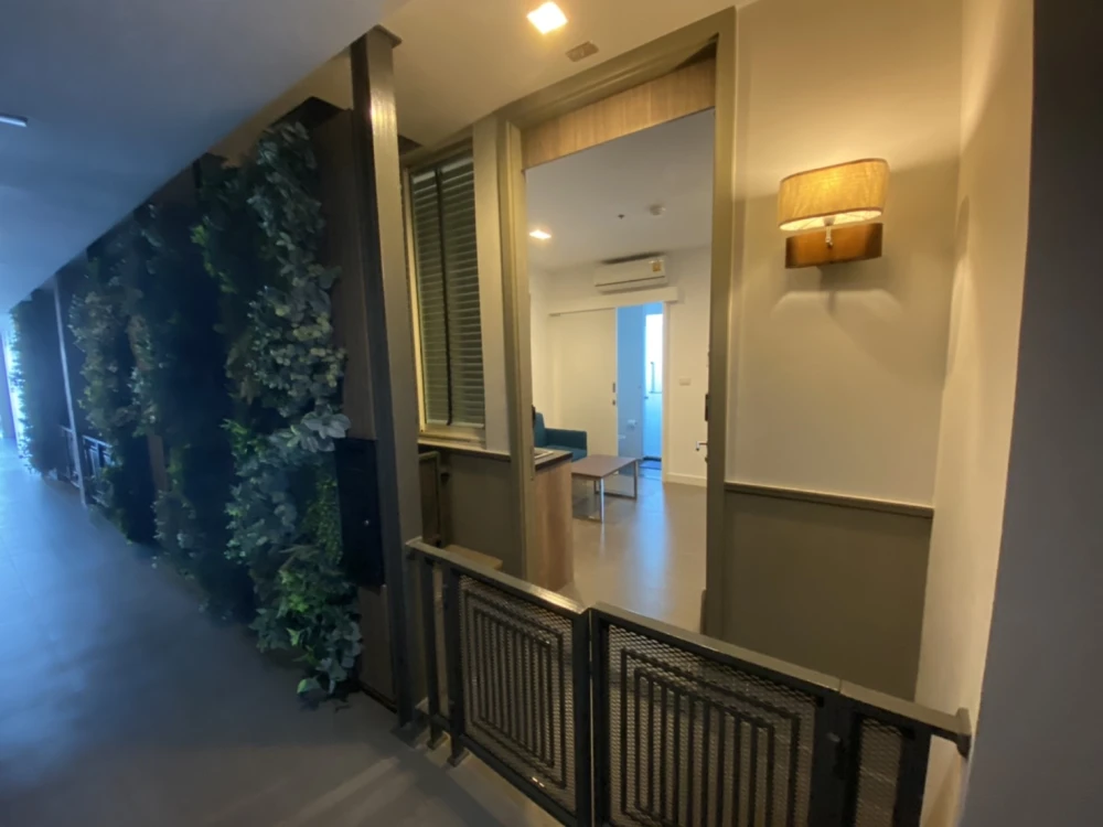 For rent A Space ID Asoke-Ratchada, ID Building, fully furnished, ready to move in and view.
