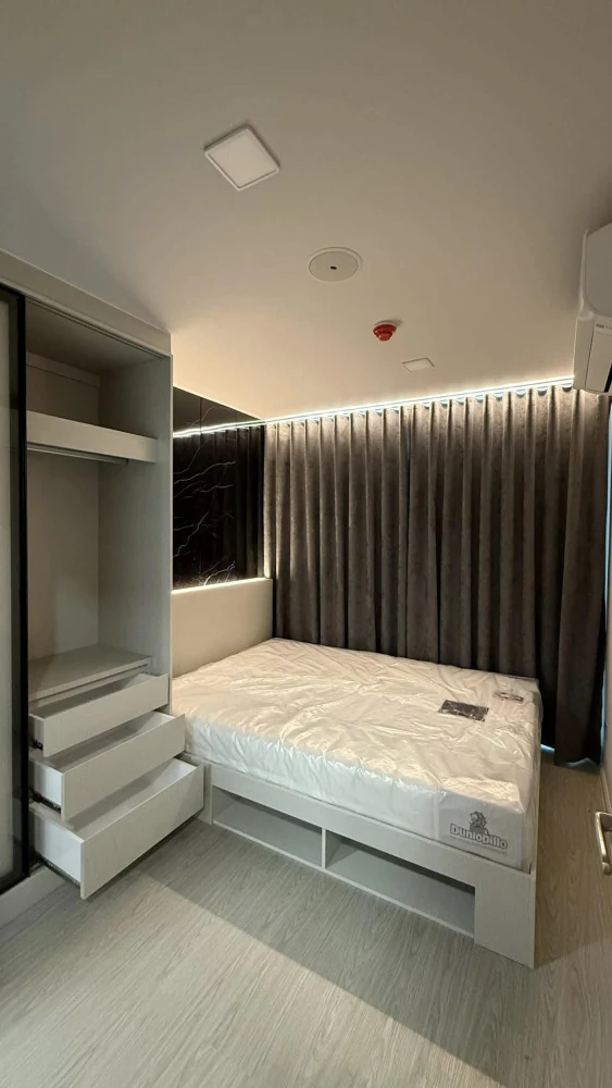 For rent: Atmoz Oasis On Nut. Nicely furnished with high-quality built-in features and complete appliances. Just pack your bags and move in!