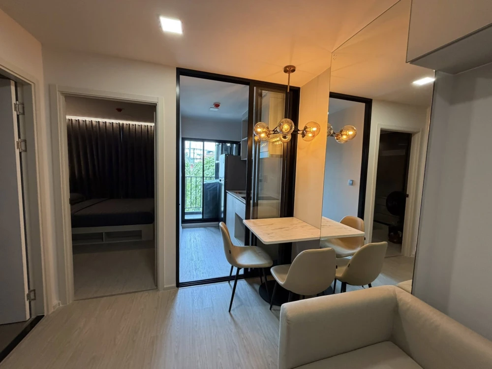 For rent: Atmoz Oasis On Nut. Nicely furnished with high-quality built-in features and complete appliances. Just pack your bags and move in!
