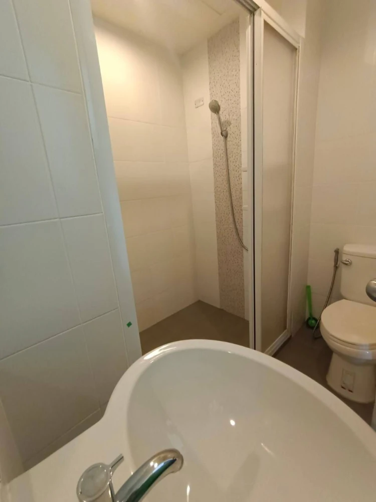For rent, Aspire Rattanathibet, separated rooms. Complete electrical appliances Just come and move in.