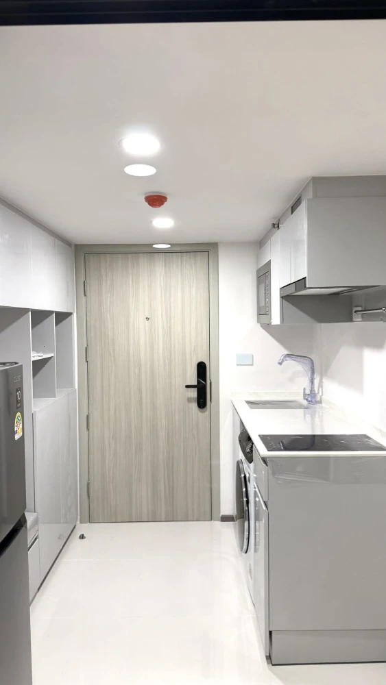 For Rent: SO Origin Kaset Interchange Ready-to-move-in condo, high floor, beautiful view, plenty of natural light!
