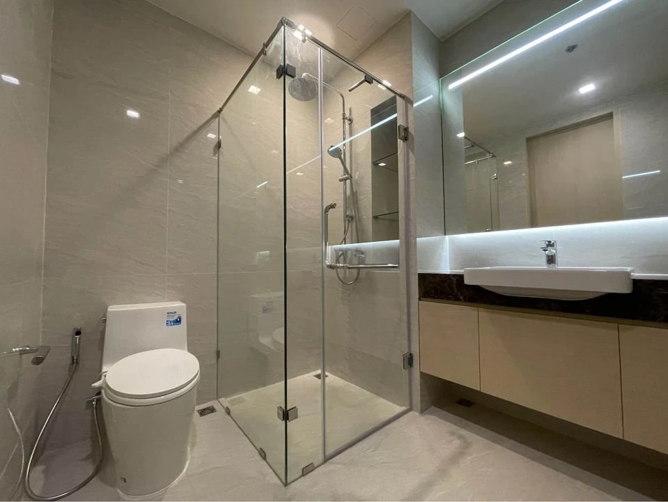 For rent: Noble State 39, high floor, fully furnished. Complete set of electrical appliances, very livable. Not booking is missing out.