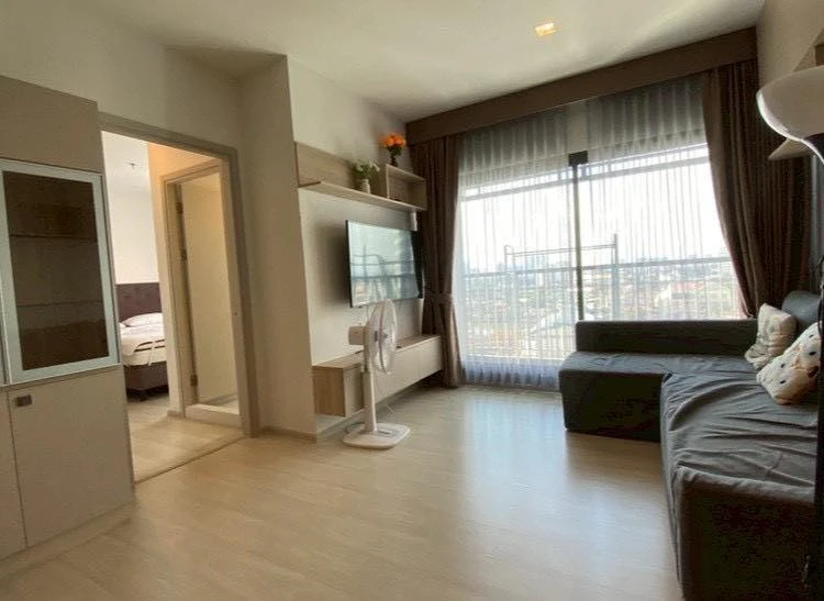 For rent: Life Condo Sukhumvit 48, corner room with privacy, full facilities, hurry and reserve now, don't miss out!