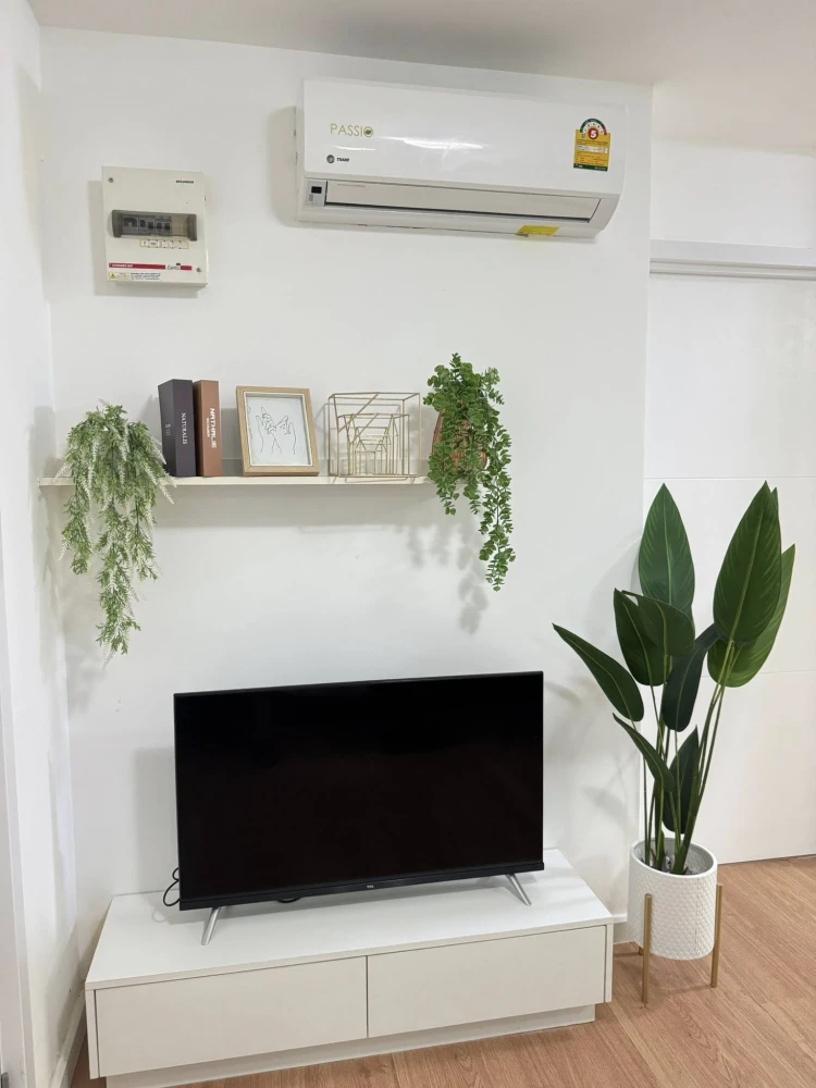 For rent: Icondo Salaya Phase 2, beautifully decorated room, white tone, comfortable to the eye, affordable price, must hurry to reserve.