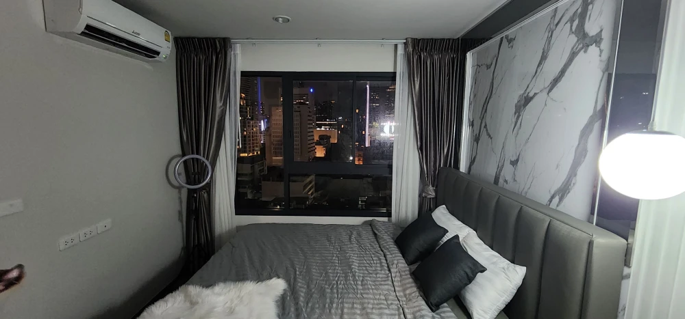 For rent: Ideo Chula-Samyan, fully furnished, ready to move in, complete with amenities. Reserve today!