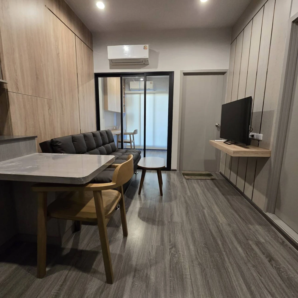 For rent Ideo Ramkhamhaeng - Lam Sali Station.