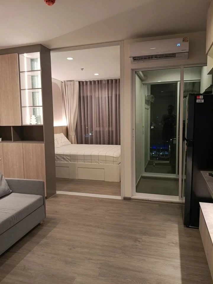 Condo for rent: Regent Home Bangna. Nicely decorated unit with complete furniture and appliances. Book now before it's too late!