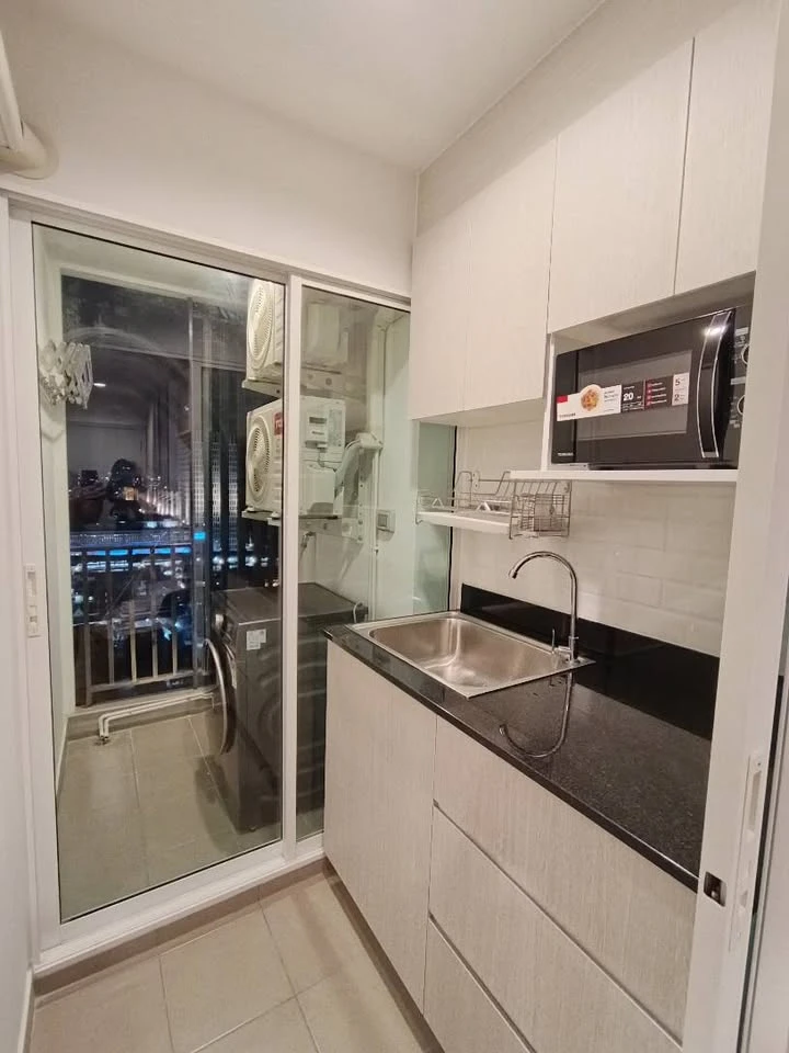 Condo for rent: Regent Home Bangna. Nicely decorated unit with complete furniture and appliances. Book now before it's too late!