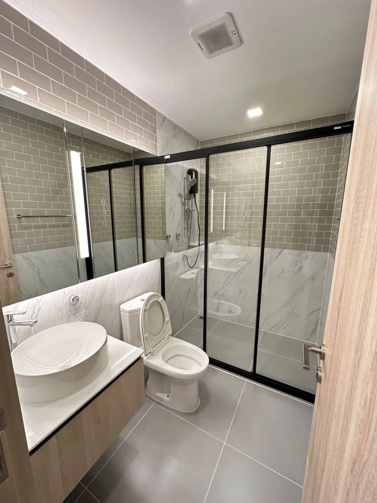 Condo for rent – ​​XT Phayathai. Ready to move in, spacious living area, amazing price. Book now, don't miss out!
