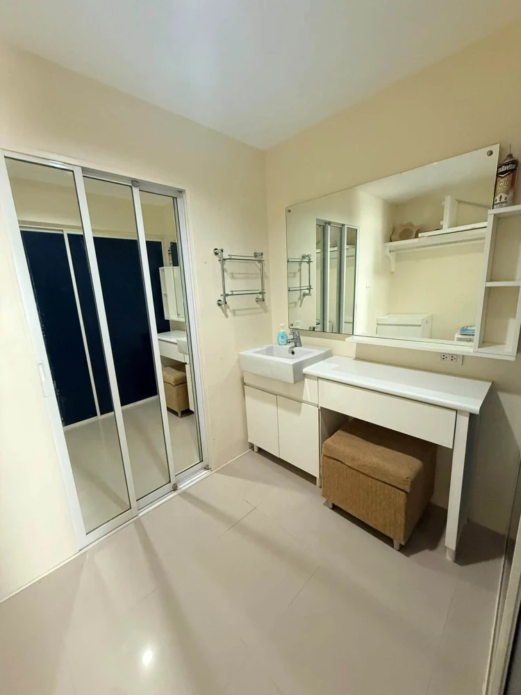 Condo for rent at A Space Asoke-Ratchada: a spacious, comfortable unit offering excellent value for money. Book yours today!