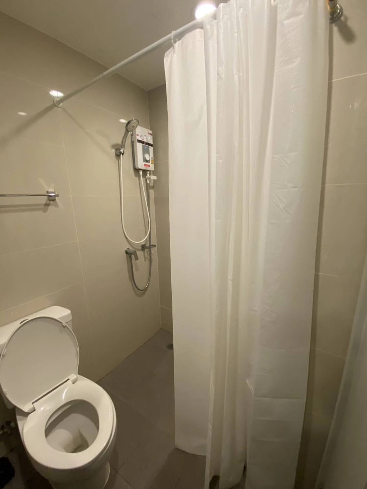 Condo for rent at A Space Mega Bangna. Ready to move in, partitioned into separate areas, 15th floor with great views. Book now, don't wait!