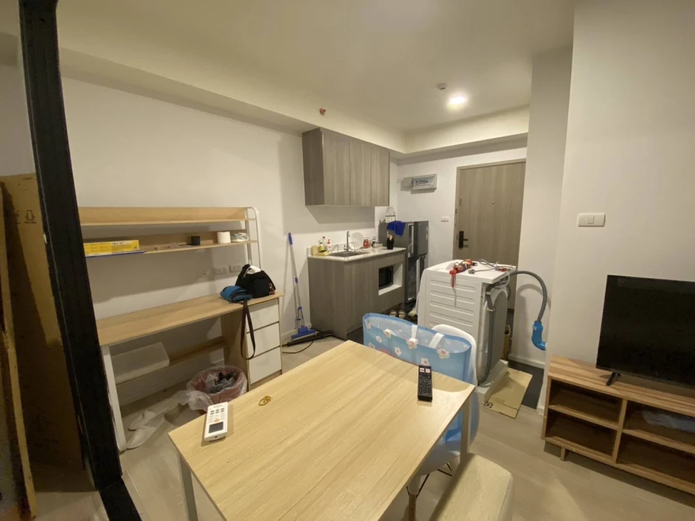 Condo for rent at A Space Mega Bangna. Ready to move in, partitioned into separate areas, 15th floor with great views. Book now, don't wait!