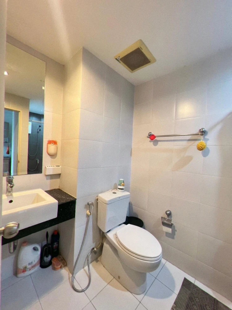 Condo for rent A space play Ratchada - Sutthisan, spacious room, lots of usable space, good price, book now, don't miss out.