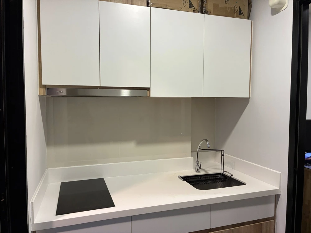 Condo for rent at Asher Ratchada-Huai Khwang. Ready to move in, fully furnished with appliances. Book today! Don't miss out!