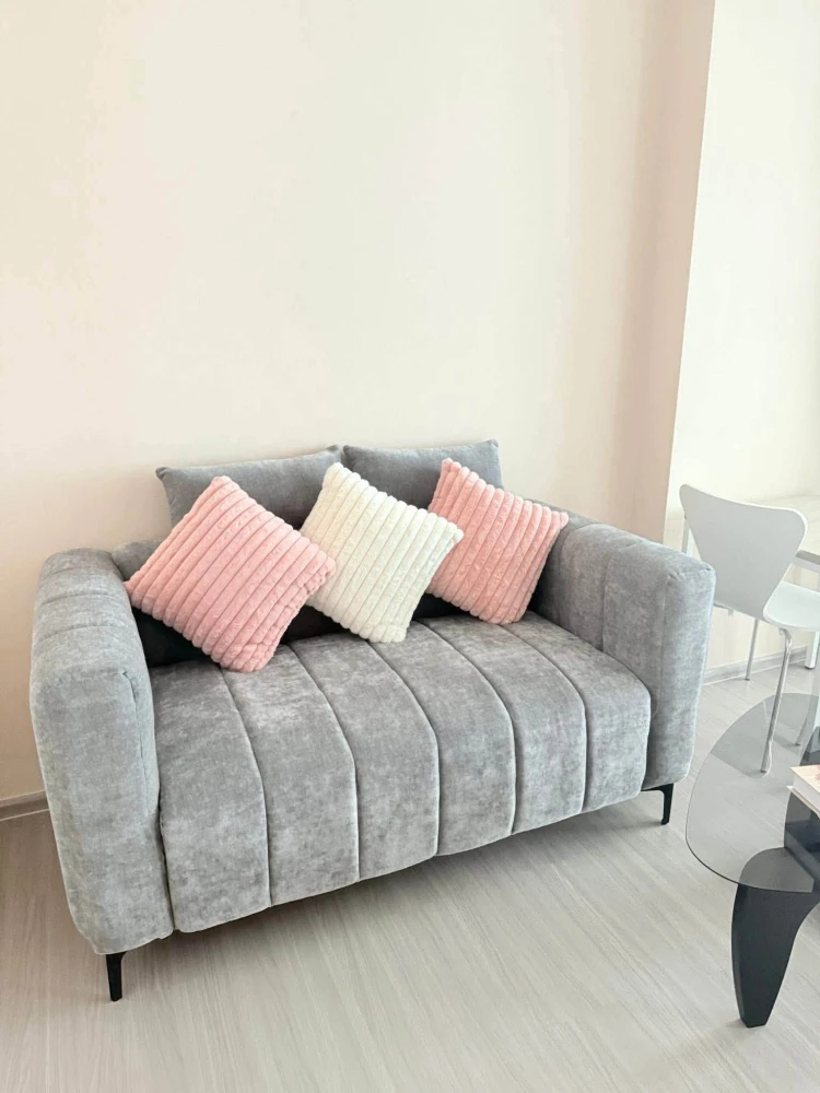 Condo for rent at Aspire Erawan Prime. Move-in ready, fully equipped with amenities, and great value. Book now—don't miss out!