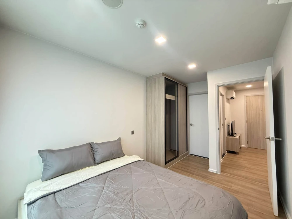 Condo for rent at Atmoz Flow Minburi. A lovely unit fully equipped with furniture and appliances—great value. You won't want to miss this! images