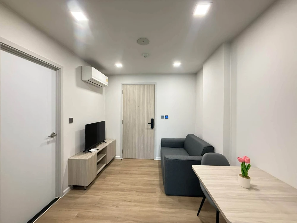 Condo for rent at Atmoz Flow Minburi. A lovely unit fully equipped with furniture and appliances—great value. You won't want to miss this!