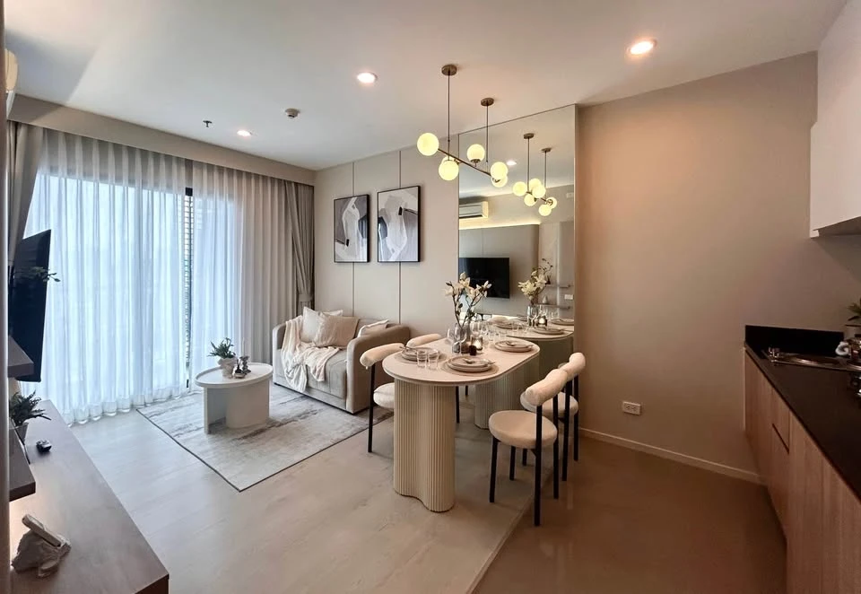 Condo for rent at Blocs 77—move-in ready and fully equipped with amenities. Great price—book now and don't miss out!