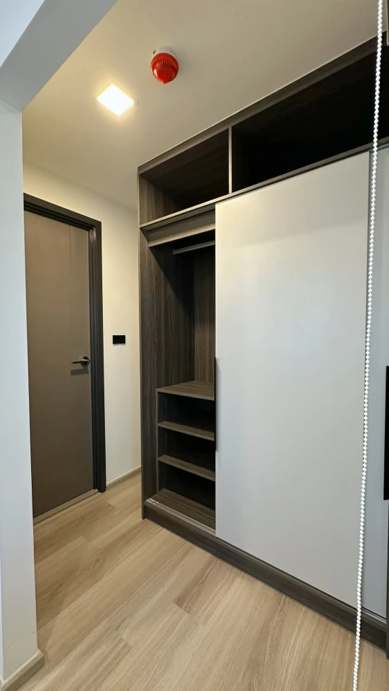 Condo for rent at Chapter One More Kaset. Corner unit offering privacy and clearly defined zones. Book now!