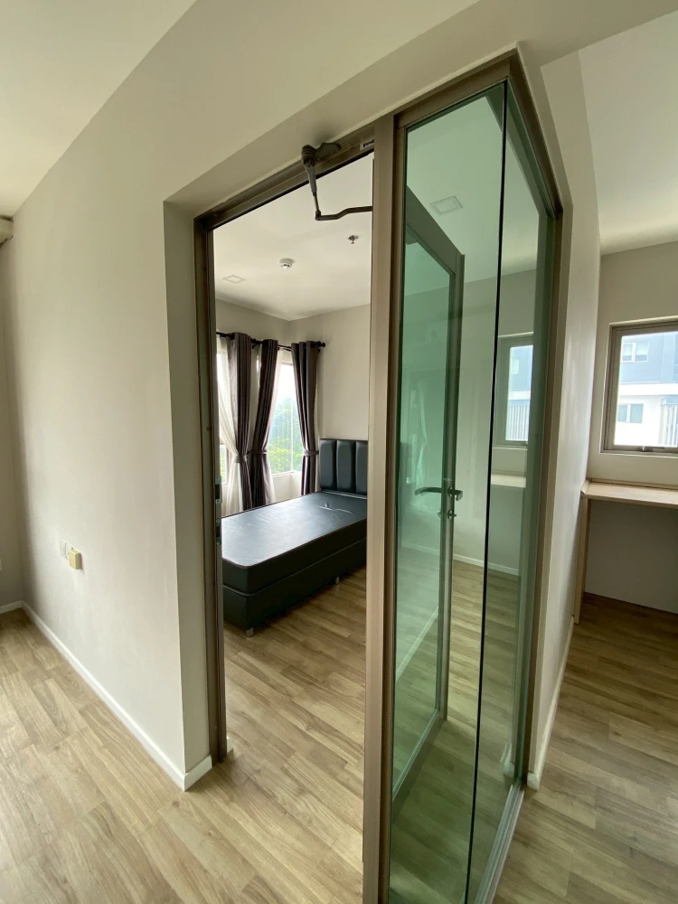Condo for rent Ease 2 Rama 2, spacious room, lots of usable space, complete facilities, move in quickly