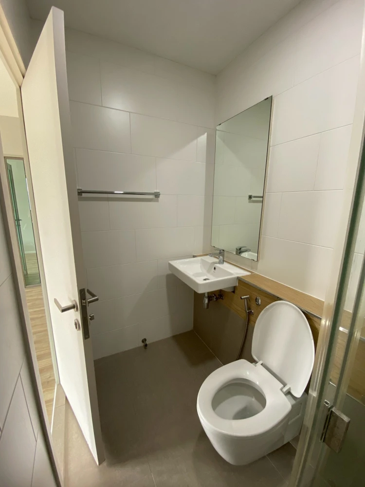 Condo for rent Ease 2 Rama 2, spacious room, lots of usable space, complete facilities, move in quickly