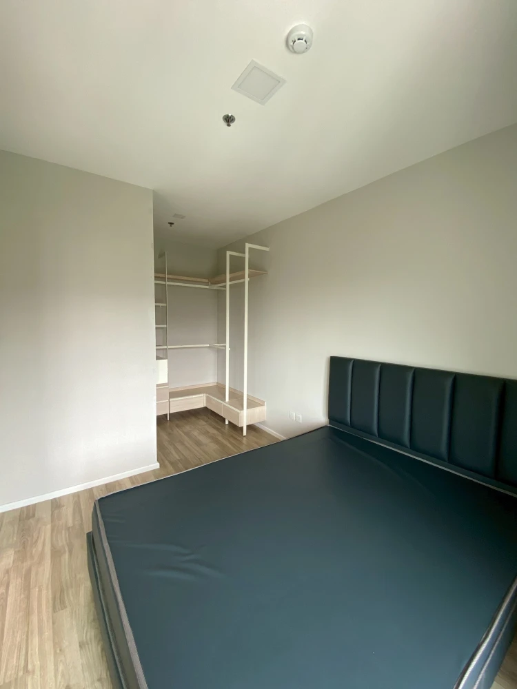 Condo for rent Ease 2 Rama 2, spacious room, lots of usable space, complete facilities, move in quickly
