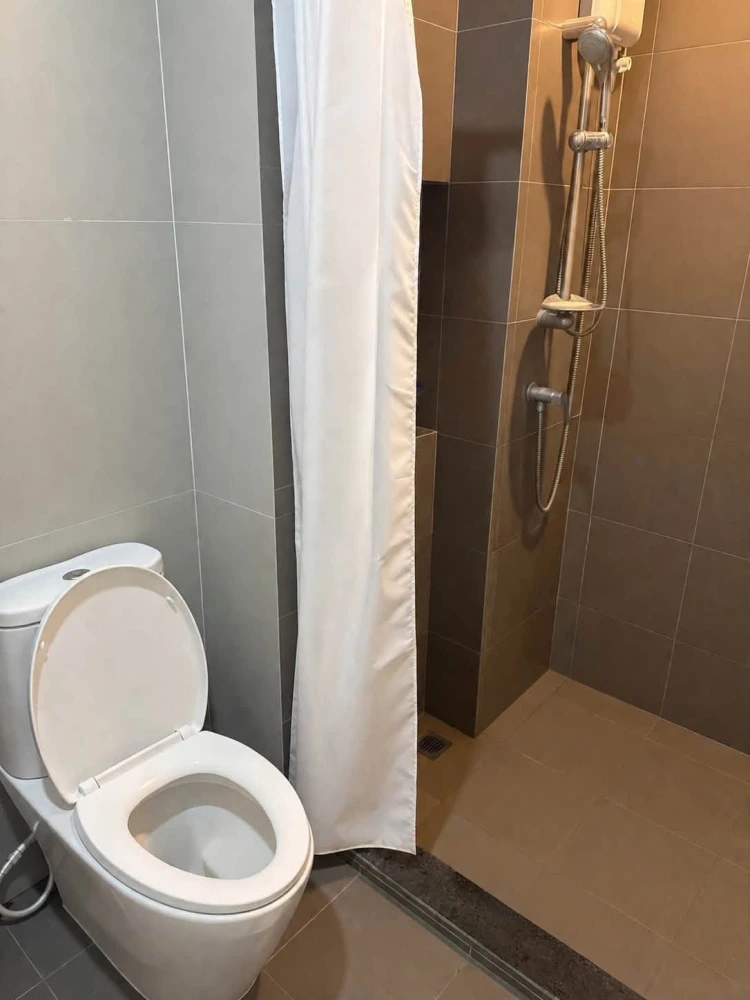 Condo for rent at Elio Sathorn Wutthakat. Nicely decorated, fully furnished with appliances. Amazing price! Book now, don't wait!