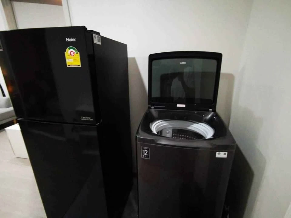 Condo for rent Life Ratchadapisek, spacious room, lots of usable space, complete in one place, hurry and book now.