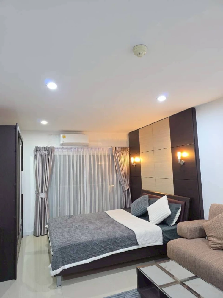 Condo for rent at Metro Park Sathorn. Fully furnished and ready to move in. Complete amenities. Don't miss out!