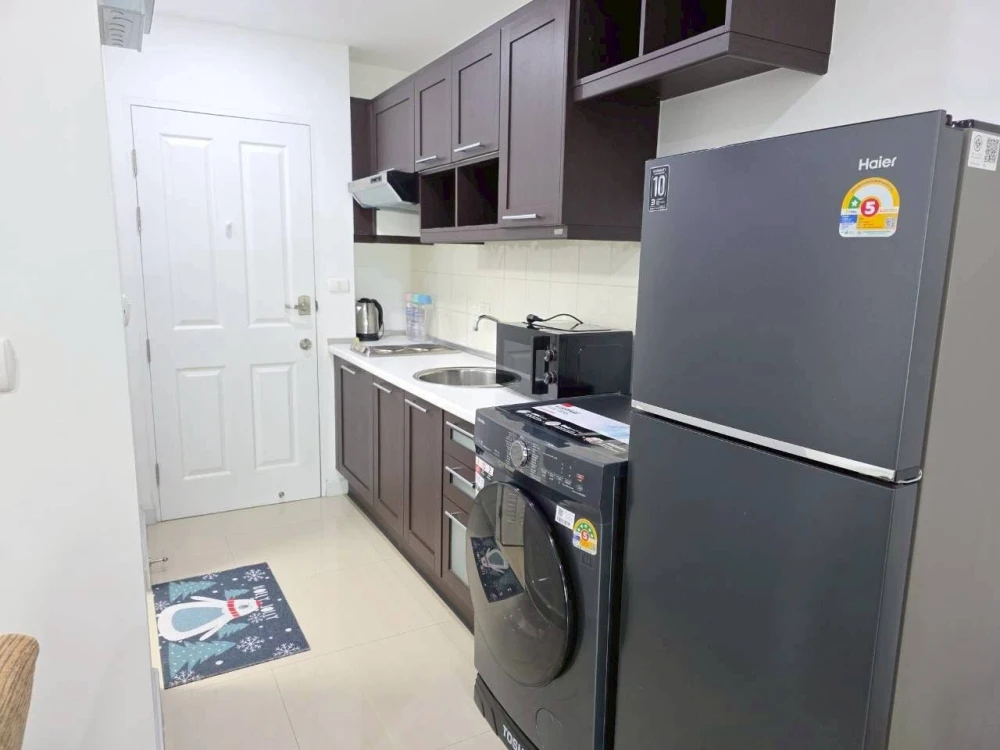 Condo for rent at Metro Park Sathorn. Fully furnished and ready to move in. Complete amenities. Don't miss out!