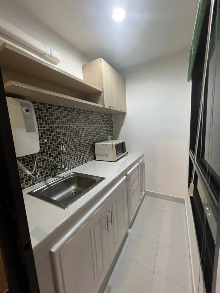 Condo for rent: Regent Home 15 Chaengwattana – Laksi. Ready to move in, fully furnished. Book now!