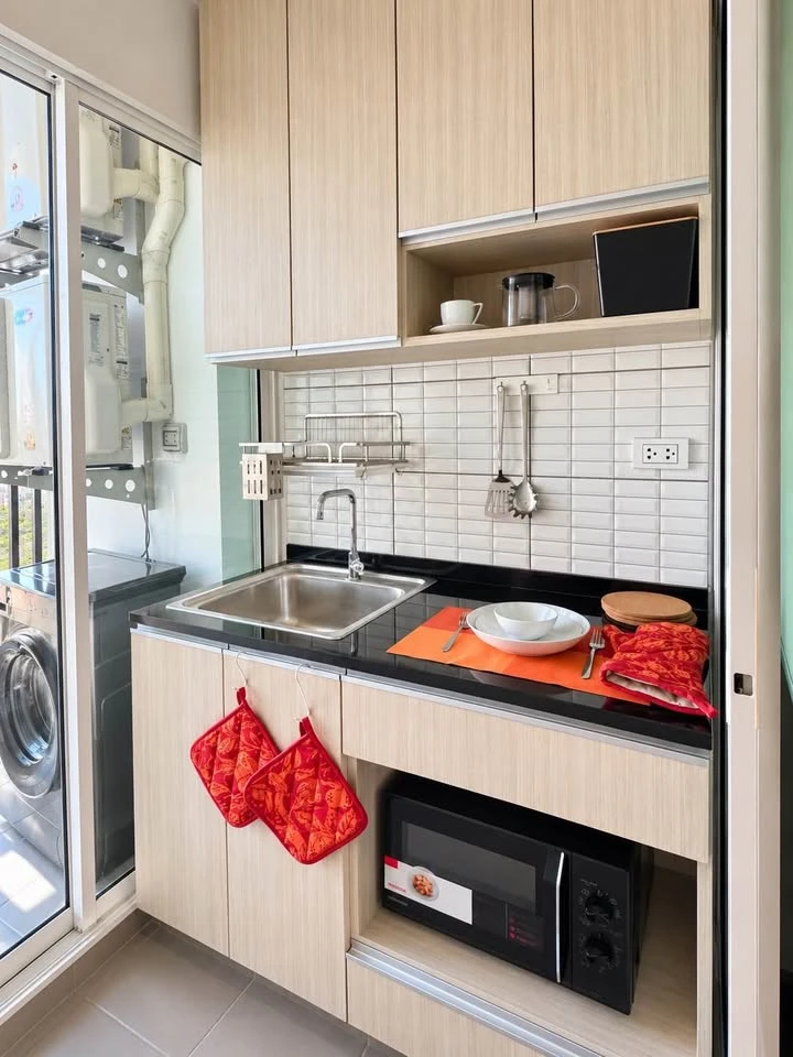 Condo for rent at Regent Home Bangna. The unit features a well-partitioned layout with clearly defined zones. Great price—book it now before it’s gone