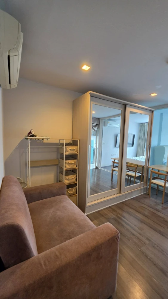 Condo for rent: Sari by Sansiri. Large, comfortable unit with efficient use of space. Fully furnished with appliances. Move in soon!