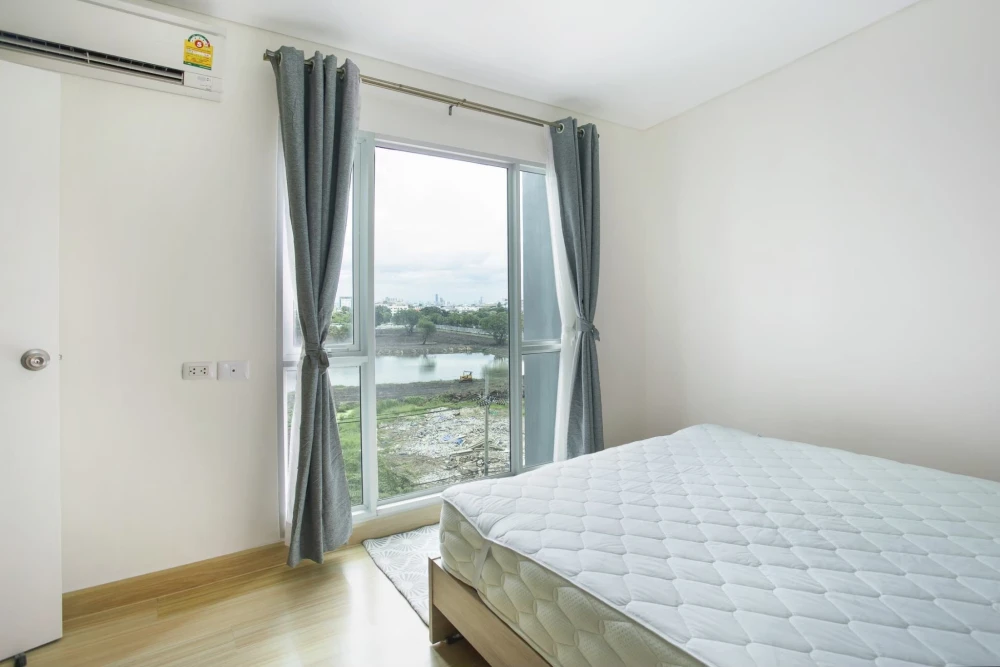 Spacious and comfortable condo for rent at Serrano Rama 2. Great price! Book now before it's gone!