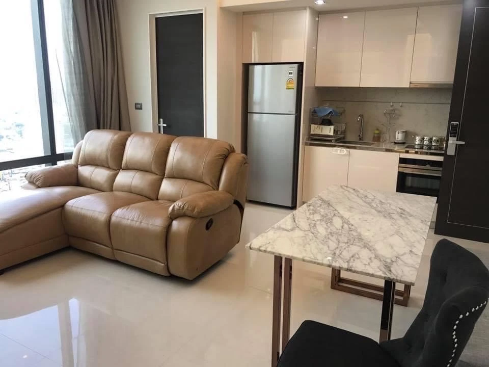 Condo for rent The Bangkok Sathorn, spacious room, lots of usable space, everything is complete here, hurry up and book now, don't miss out.