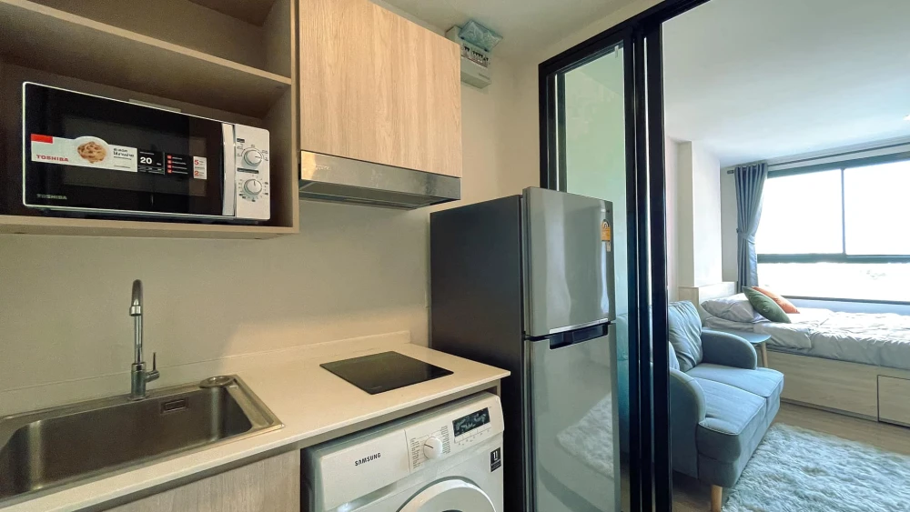 Condo for rent: The Muve Kaset, ready to move in, complete with amenities. You'll regret not booking.