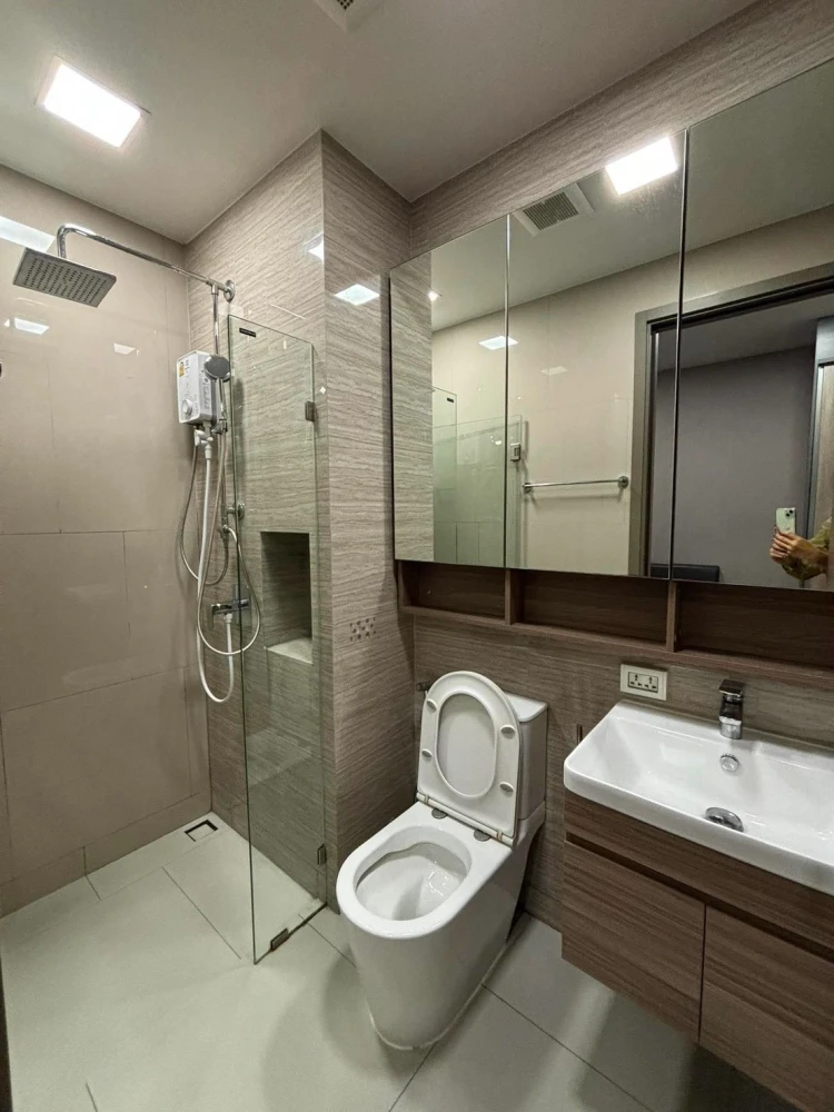 Condo for rent: The privacy taopoon interchange, separate rooms, reasonable price, book now!