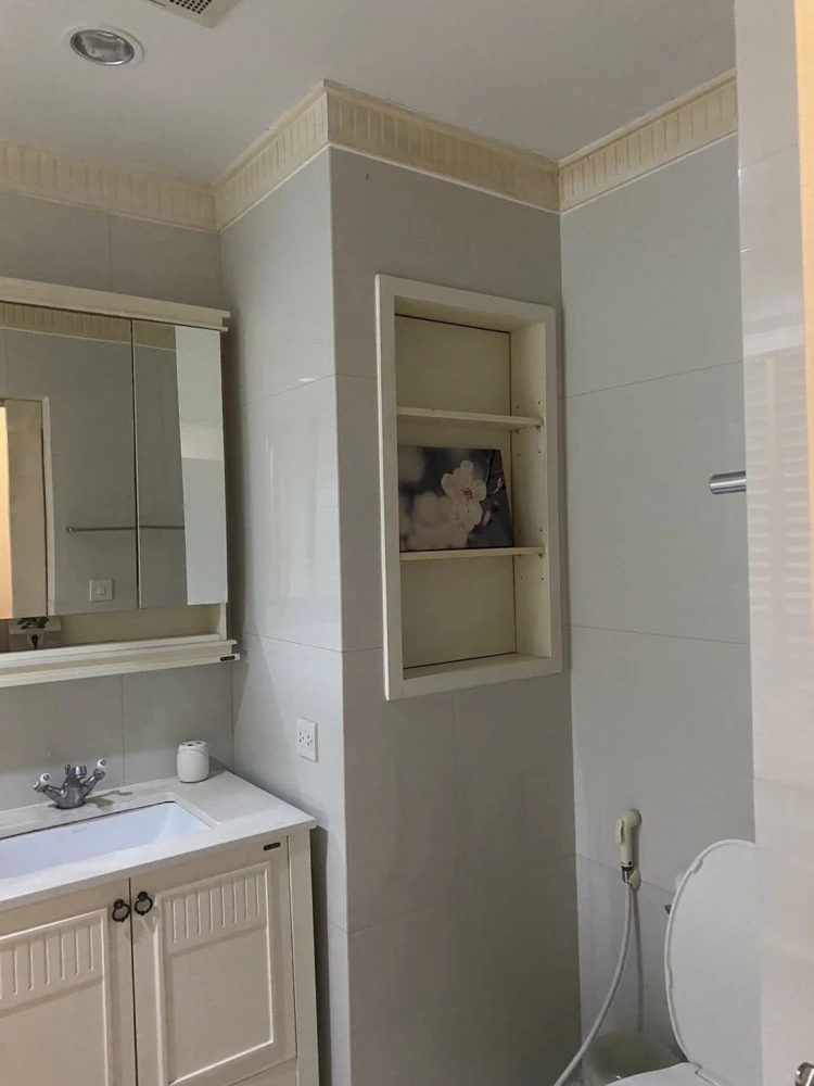 Condo for rent at The Seed Memories Siam. Large, comfortable unit with ample living space. Fully furnished with appliances. Book now!