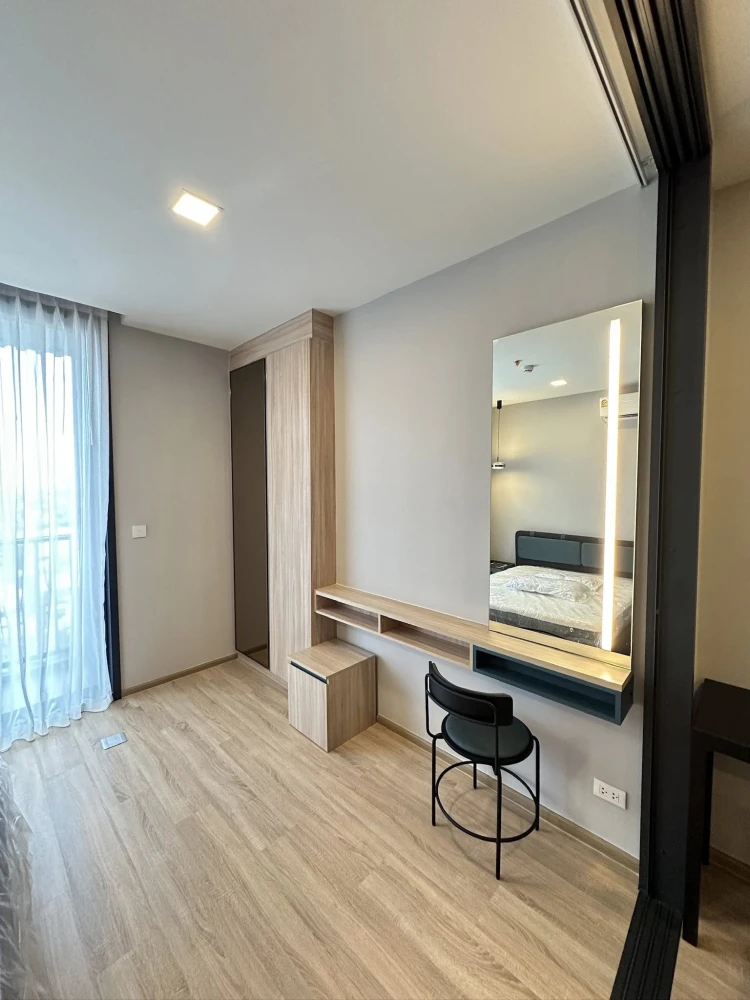 Condo for rent, XT Phayathai, ready to move in, fully equipped with amenities, just bring your belongings and move in. Don't miss out!